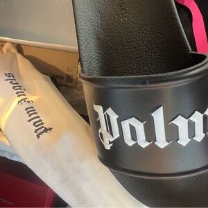 Palm Angels White and Black Logo Box